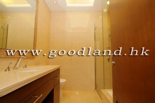 Sai Kung Managed Estate House For Sale
