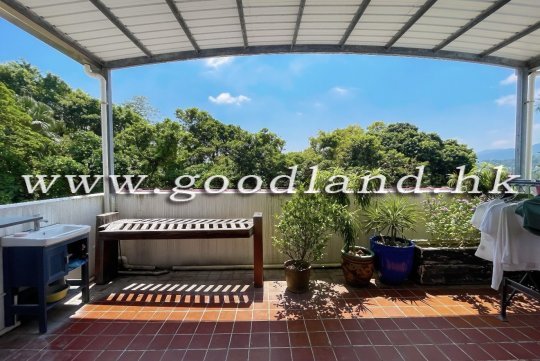 SAI KUNG VILLAGE HOUSE | EXPAT COMMUNITY WITH COMMUNAL POOL