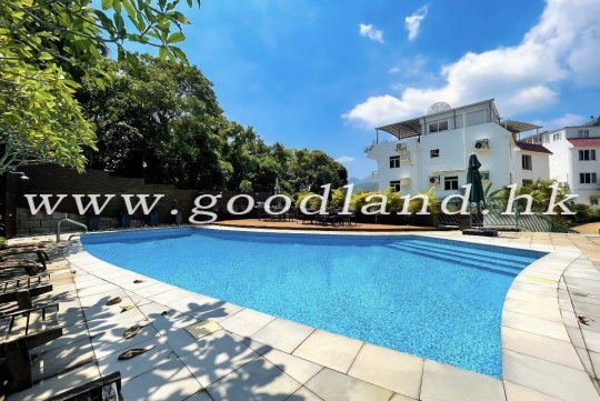 SAI KUNG VILLAGE HOUSE | EXPAT COMMUNITY WITH COMMUNAL POOL