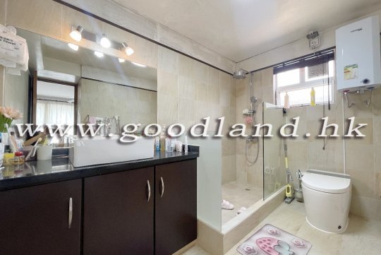 SAI KUNG VILLAGE HOUSE | EXPAT COMMUNITY WITH COMMUNAL POOL
