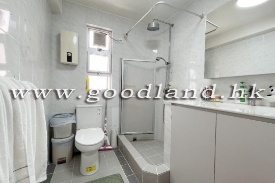 SAI KUNG VILLAGE HOUSE | EXPAT COMMUNITY WITH COMMUNAL POOL