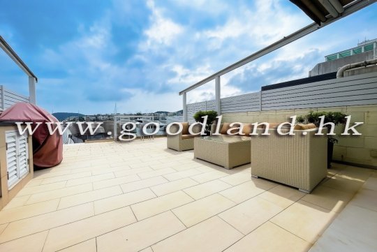 SAI KUNG MARINA COVE VILLA FOR SALE | PRIVATE PONTOON & SEA VIEW