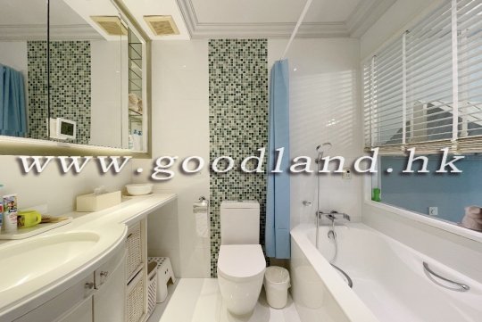 SAI KUNG MARINA COVE VILLA FOR SALE | PRIVATE PONTOON & SEA VIEW