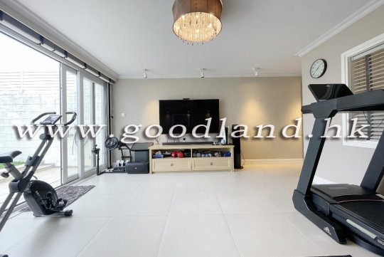 SAI KUNG MARINA COVE VILLA FOR SALE | PRIVATE PONTOON & SEA VIEW