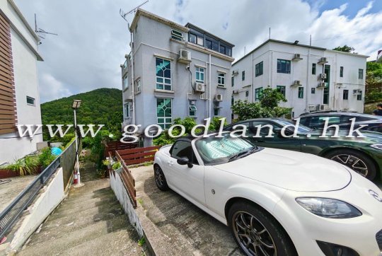 CLEAR WATER BAY VILLAGE HOUSE FOR SALE
