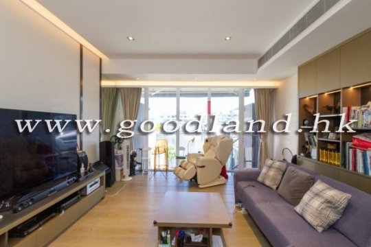 SAI KUNG Waterfront Villa with Pontoon For Sale