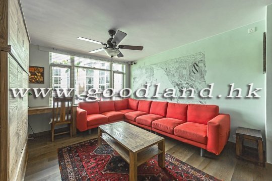 Sai Kung Villa For Sale | Family Home with Communal Pool