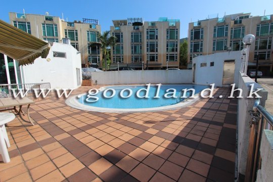 Sai Kung Villa For Sale | Family Home with Communal Pool