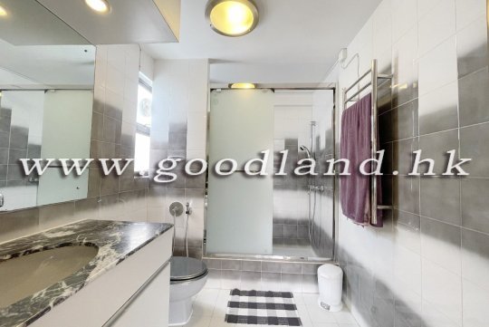 Sai Kung Village House for Sale | Sea Greenery View, Managed Complex & 4 Bedrooms