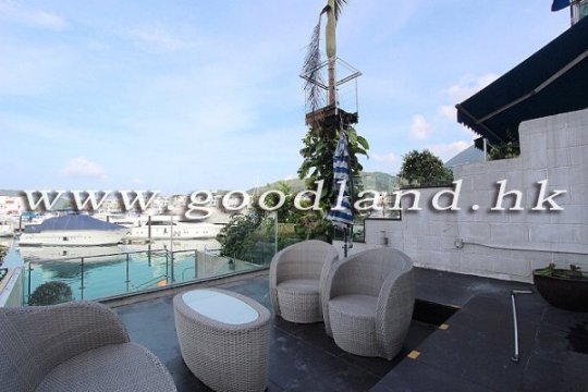 Sai Kung Waterfront Villa For Sale