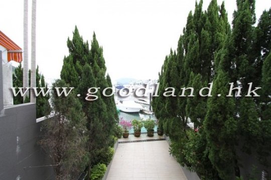 Sai Kung Waterfront House For Sale / For Rent