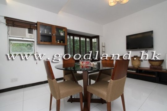 Sai Kung Waterfront House For Sale / For Rent