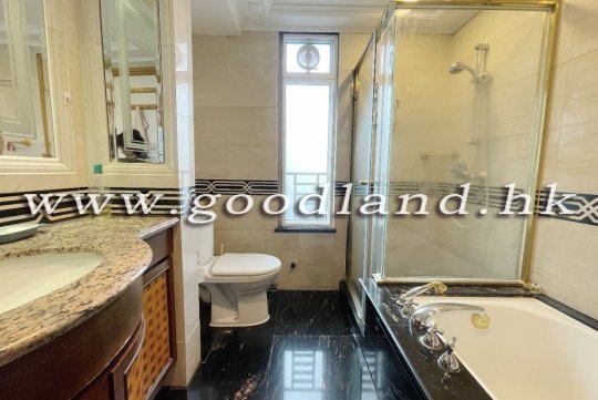 Clear Water Bay Hillview Court for Sale | Swimming Pool & Spacious Living