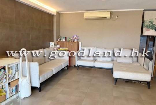 Fei Ngo Shan Villa for Sale | Prestigious Location & Hong Kong Skyline Views