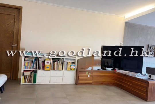 Fei Ngo Shan Villa for Sale | Prestigious Location & Hong Kong Skyline Views