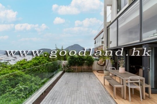 Sai Kung Villa near Yacht Club | 3 Beds En-suite with Garage & Full Sea Views