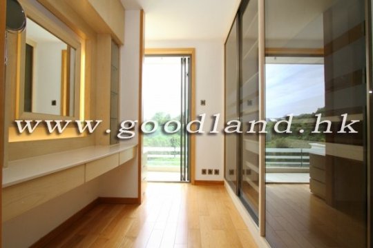 CLEAR WATER BAY Village House with Greenery View and Equipped Kitchen For Rent