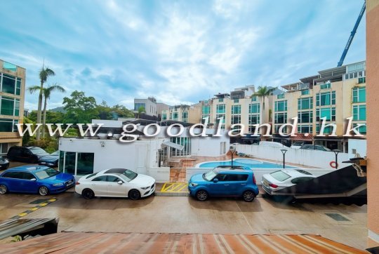 Sai Kung Villa Royale for Sale | Attractive Asking Price & Communal Pool