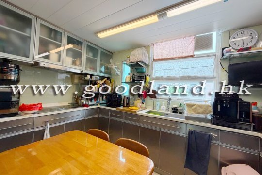 Sai Kung Villa Royale for Sale | Attractive Asking Price & Communal Pool